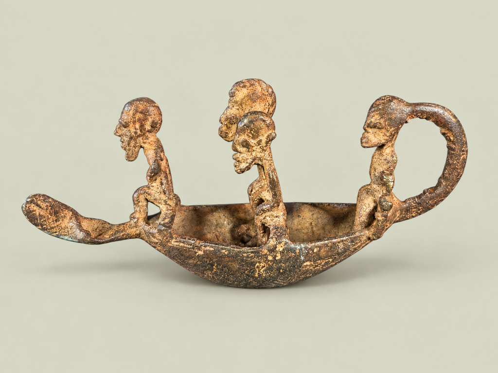 Small Dogon Boat with Figures – African Bronze – Handmade in Mali