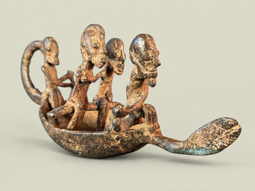 Small Dogon Boat with Figures – African Bronze – Handmade in Mali