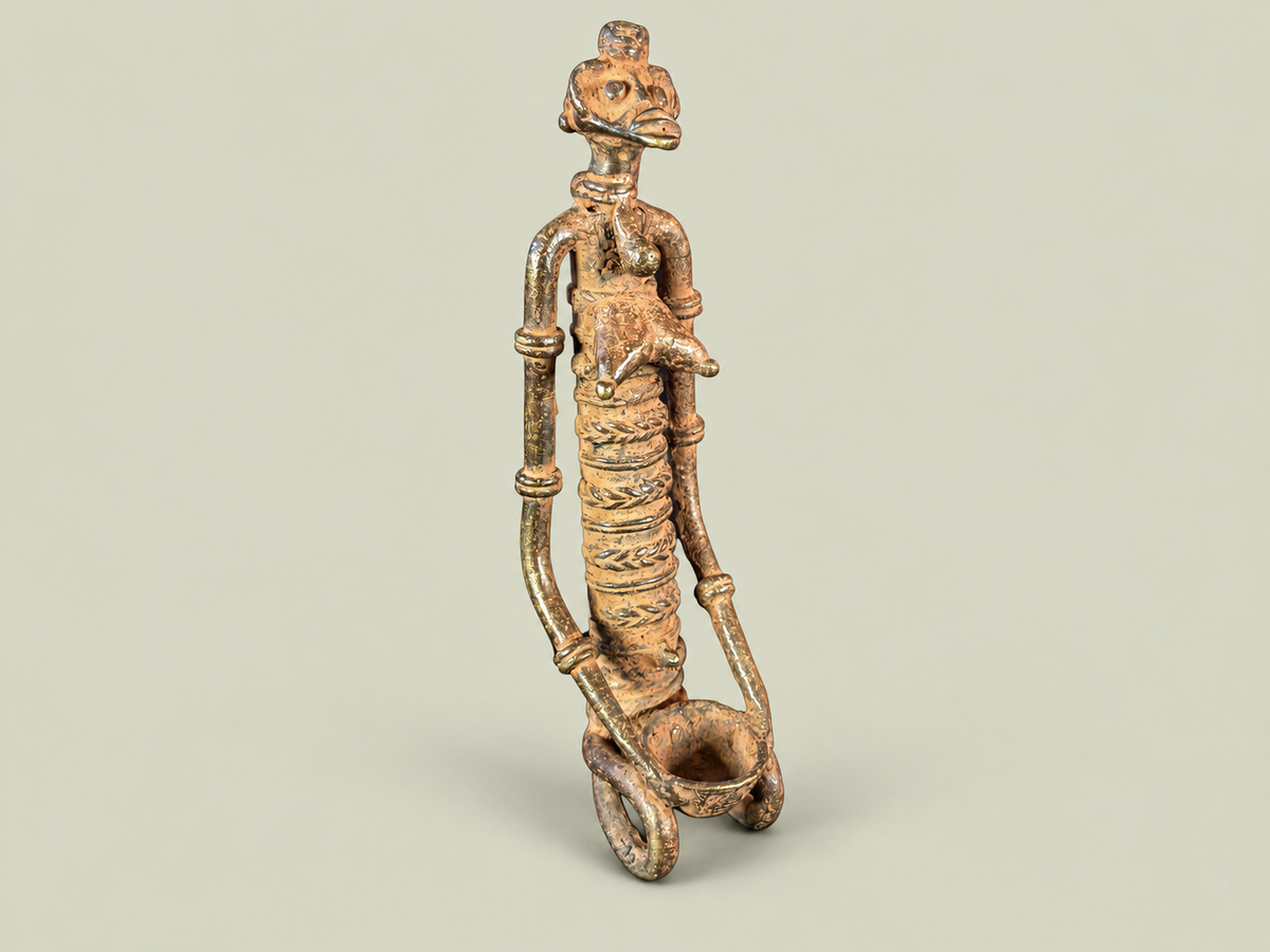 Dogon Woman with Cup – African Bronze – Handmade in Mali
