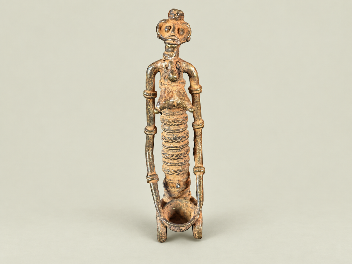 Dogon Woman with Cup – African Bronze – Handmade in Mali