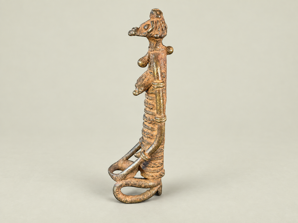 Dogon Woman with Cup – African Bronze – Handmade in Mali