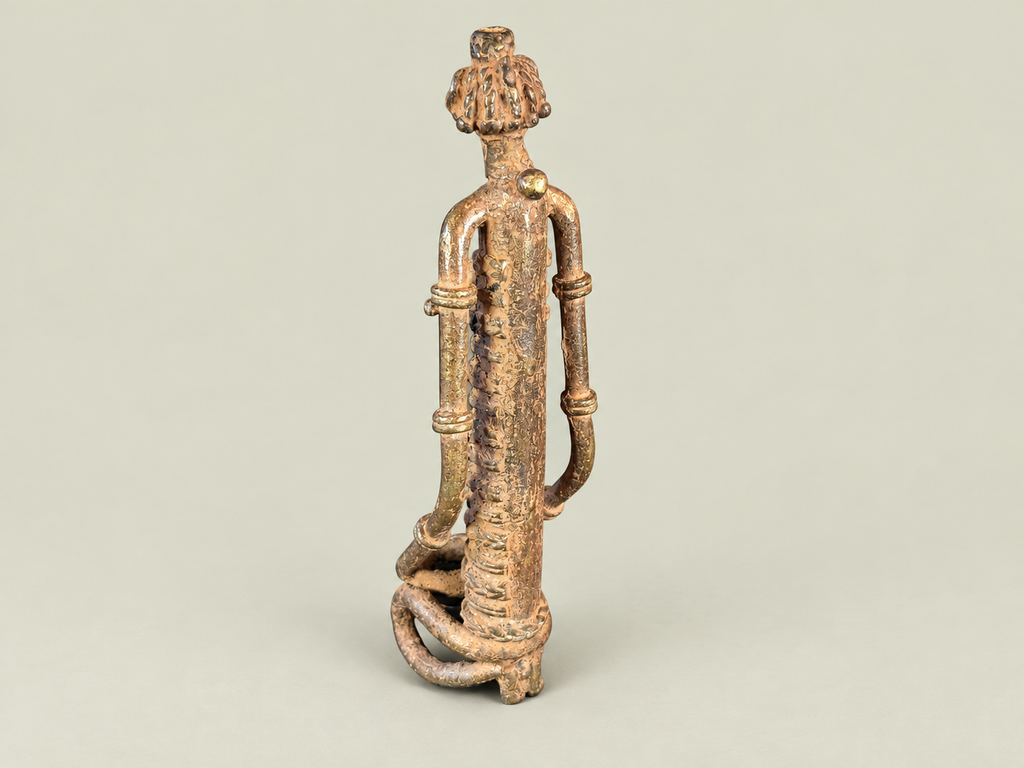 Dogon Woman with Cup – African Bronze – Handmade in Mali
