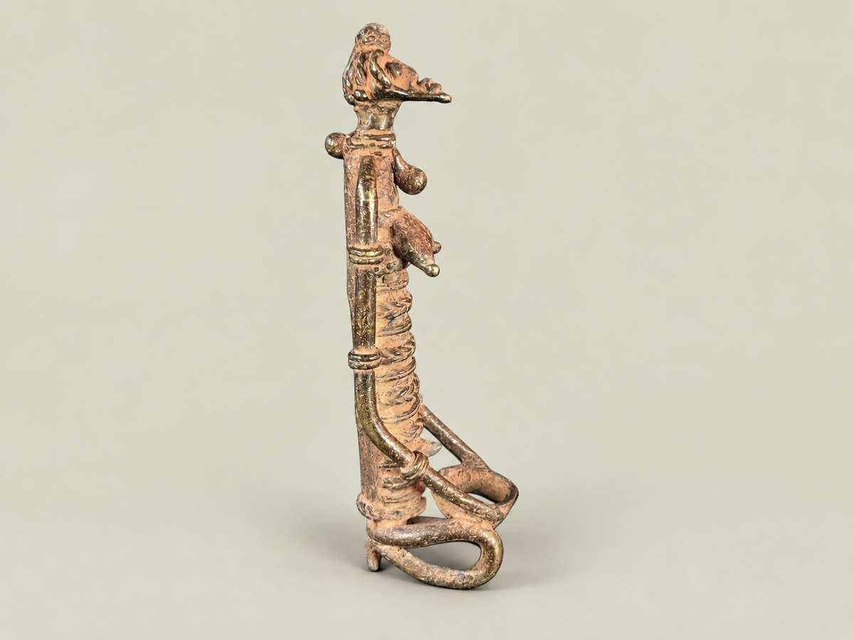 Dogon Woman with Cup – African Bronze – Handmade in Mali