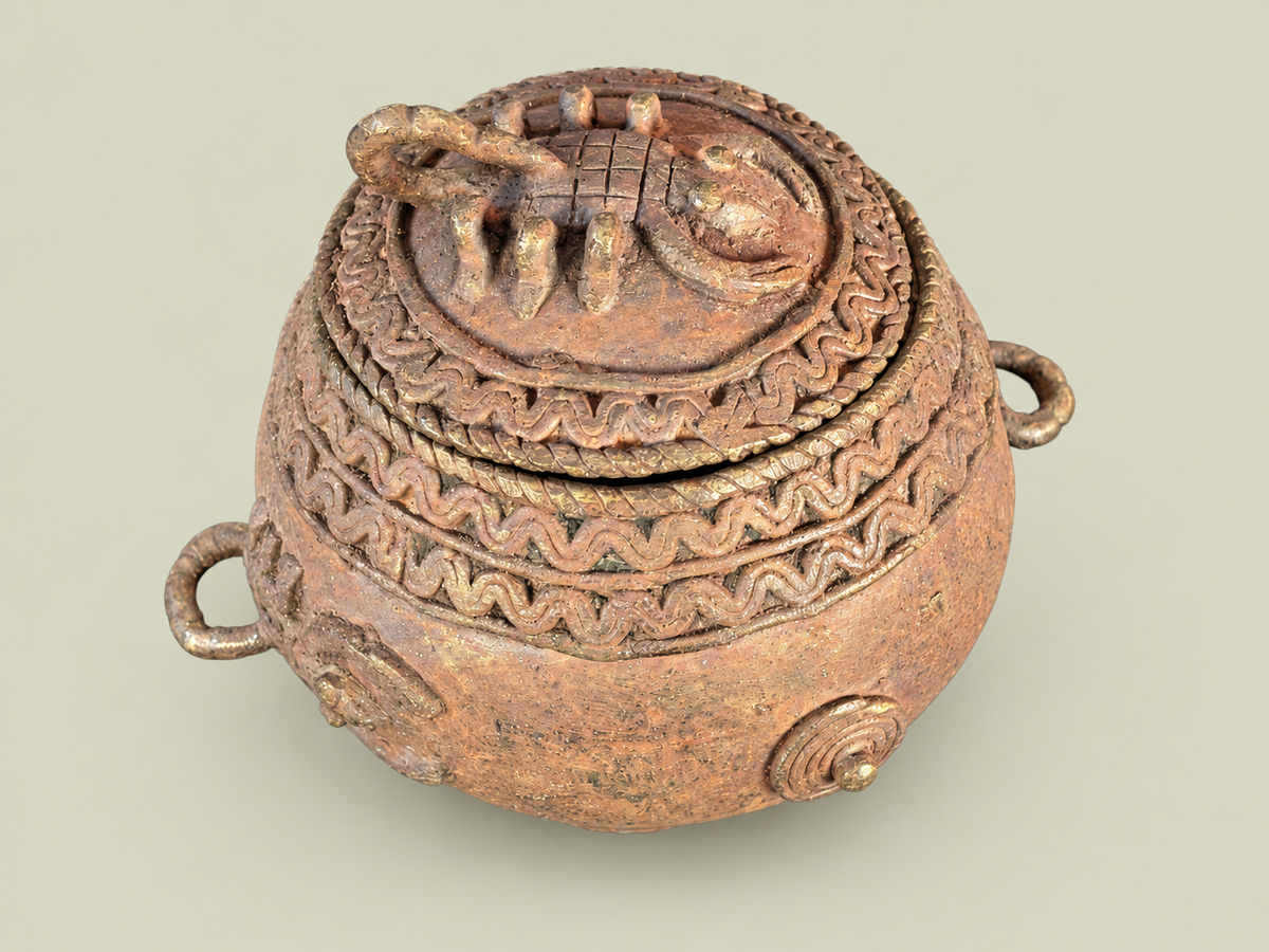 Dogon Bronze Cup with Scorpion Lid – African Bronze – Handmade in Mali