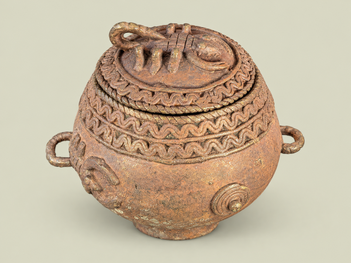 Dogon Bronze Cup with Scorpion Lid – African Bronze – Handmade in Mali
