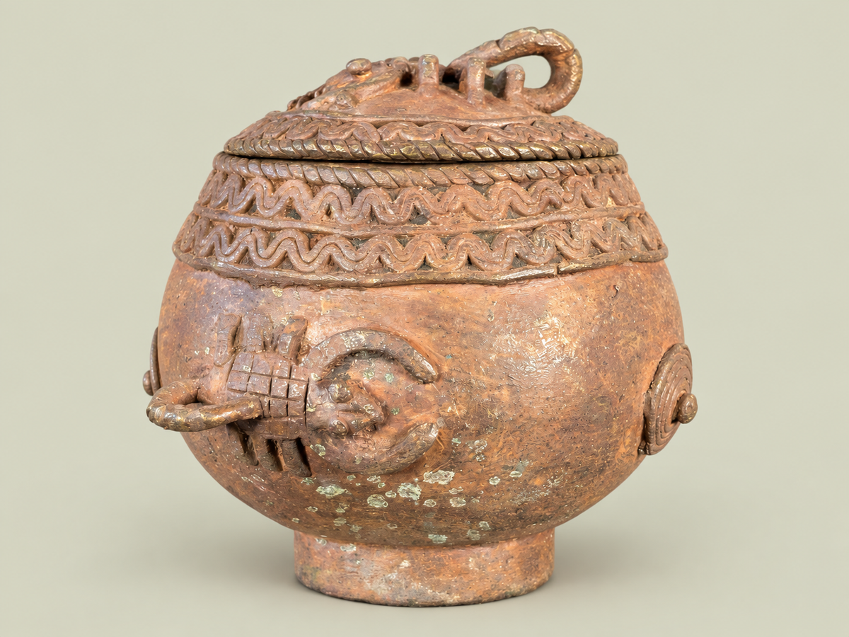 Dogon Bronze Cup with Scorpion Lid – African Bronze – Handmade in Mali
